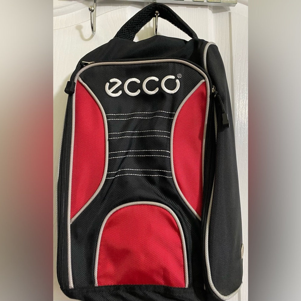 NWT..ECCO BLACK AND RED SHOE BAG